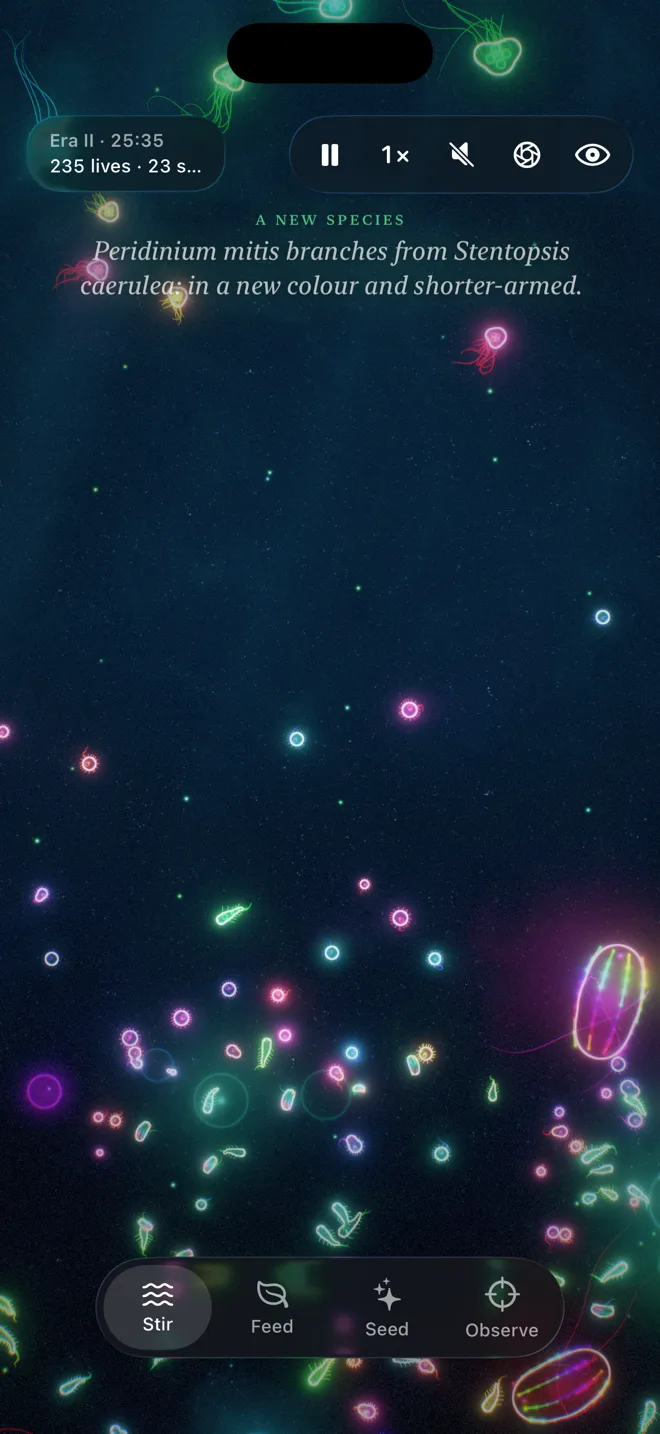 The sea on iPhone: hundreds of glowing creatures, a note that Peridinium mitis has branched off from Stentopsis caerulea, the population and species count at the top and the stir, feed, seed and observe tools below.